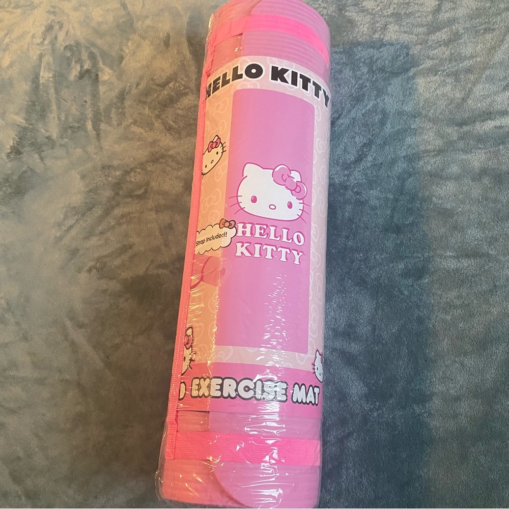 All pink Hello Kitty yoga mat 🧘‍♀️